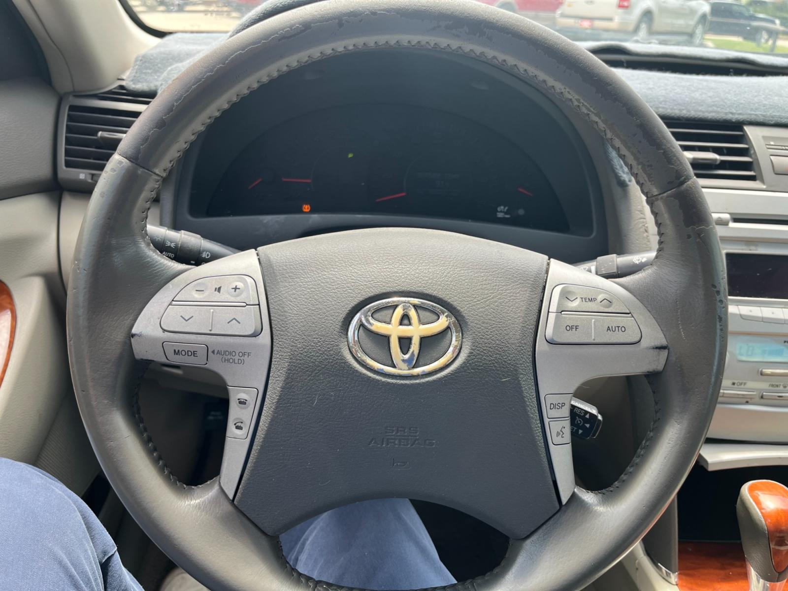 2010 red /TAN Toyota Camry LE V6 6-Spd AT (4T1BK3EK7AU) with an 3.5L V6 DOHC 24V engine, 6-Speed Automatic transmission, located at 14700 Tomball Parkway 249, Houston, TX, 77086, (281) 444-2200, 29.928619, -95.504074 - Photo #14