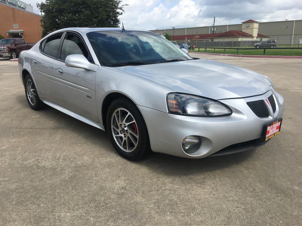 2005 SILVER /black Pontiac Grand Prix GTP (2G2WR544951) with an 3.8L V6 12V OHV engine, 4-Speed Automatic Overdrive transmission, located at 14700 Tomball Parkway 249, Houston, TX, 77086, (281) 444-2200, 29.928619, -95.504074 - Photo #0