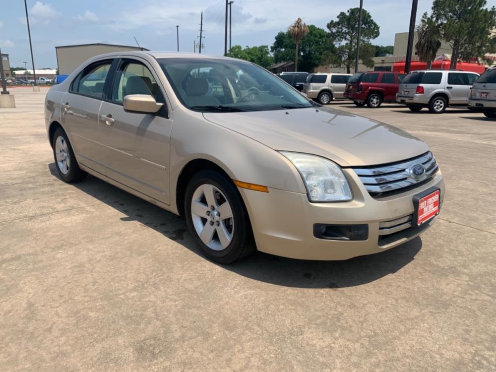 2008 tan /tan Ford Fusion SE (3FAHP07Z78R) with an 2.3L L4 DOHC 16V engine, AUTO transmission, located at 14700 Tomball Parkway 249, Houston, TX, 77086, (281) 444-2200, 29.928619, -95.504074 - Photo #0