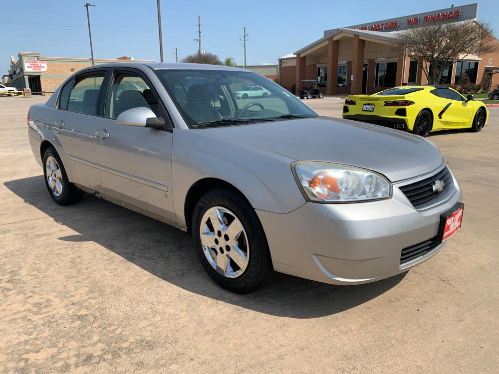 2008 SILVER Chevrolet Malibu Classic LT2 (1G1ZT58N48F) with an 3.5L V6 OHV 12V engine, 4-Speed Automatic transmission, located at 14700 Tomball Parkway 249, Houston, TX, 77086, (281) 444-2200, 29.928619, -95.504074 - Photo #0