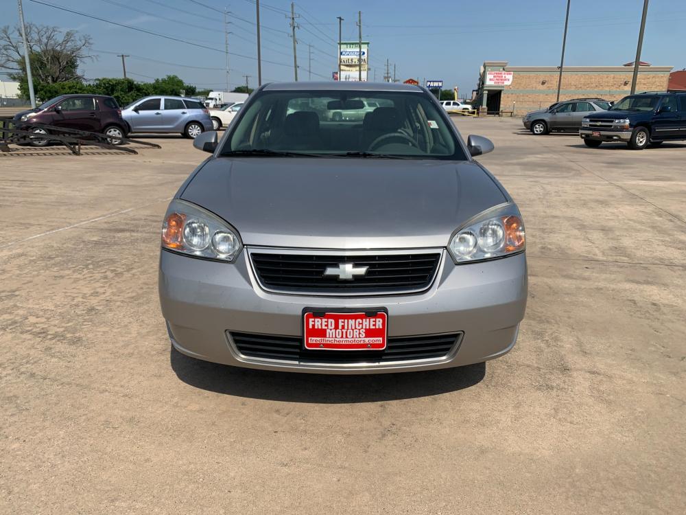 2008 SILVER Chevrolet Malibu Classic LT2 (1G1ZT58N48F) with an 3.5L V6 OHV 12V engine, 4-Speed Automatic transmission, located at 14700 Tomball Parkway 249, Houston, TX, 77086, (281) 444-2200, 29.928619, -95.504074 - Photo #1