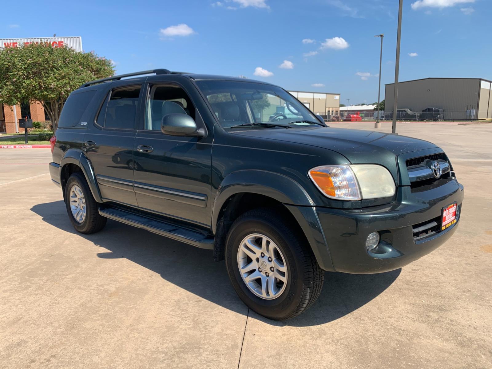 2006 GREEN Toyota Sequoia SR5 2WD (5TDZT34A76S) with an 4.7L V8 DOHC 32V engine, 5-Speed Automatic Overdrive transmission, located at 14700 Tomball Parkway 249, Houston, TX, 77086, (281) 444-2200, 29.928619, -95.504074 - Photo #0