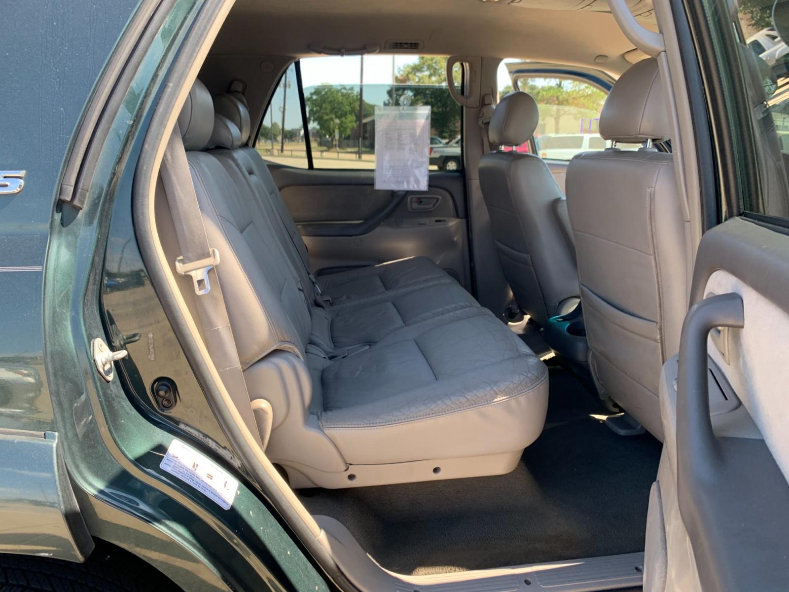 2006 GREEN Toyota Sequoia SR5 2WD (5TDZT34A76S) with an 4.7L V8 DOHC 32V engine, 5-Speed Automatic Overdrive transmission, located at 14700 Tomball Parkway 249, Houston, TX, 77086, (281) 444-2200, 29.928619, -95.504074 - Photo #12
