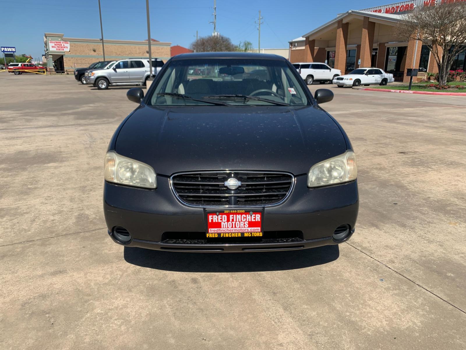 2001 GRAY Nissan Maxima GLE (JN1CA31D41T) with an 3.0L V6 DOHC 24V engine, 4-Speed Automatic Overdrive transmission, located at 14700 Tomball Parkway 249, Houston, TX, 77086, (281) 444-2200, 29.928619, -95.504074 - Photo #1