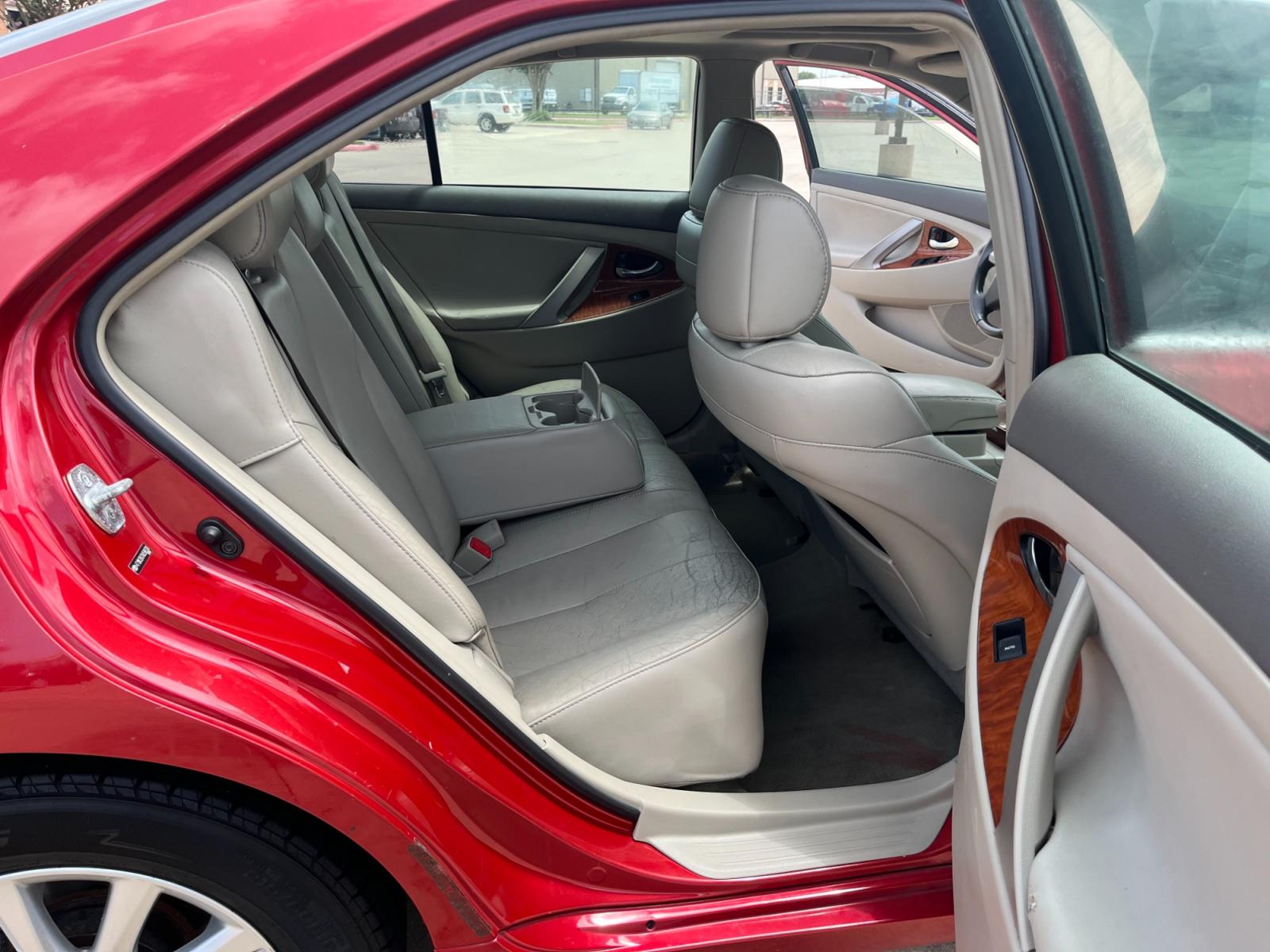 2010 red /TAN Toyota Camry LE V6 6-Spd AT (4T1BK3EK7AU) with an 3.5L V6 DOHC 24V engine, 6-Speed Automatic transmission, located at 14700 Tomball Parkway 249, Houston, TX, 77086, (281) 444-2200, 29.928619, -95.504074 - Photo #12