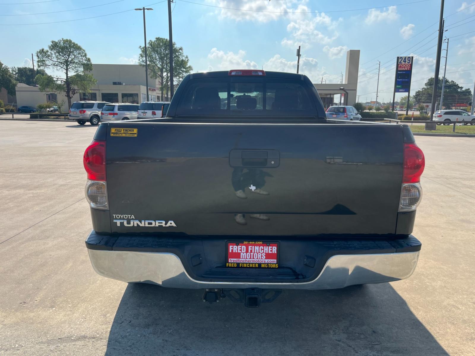 2008 Black /TAN Toyota Tundra SR5 Double Cab 5.7L 2WD (5TFRV54128X) with an 5.7L V8 DOHC 32V engine, 6-Speed Automatic Overdrive transmission, located at 14700 Tomball Parkway 249, Houston, TX, 77086, (281) 444-2200, 29.928619, -95.504074 - Photo #5