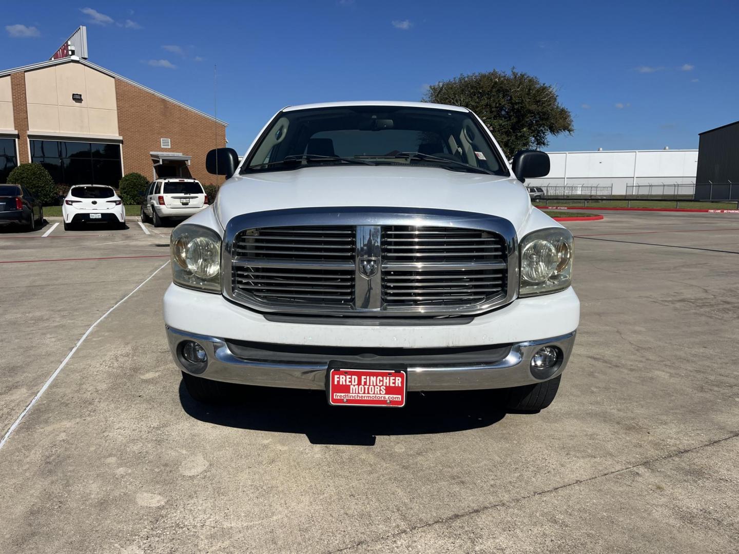 2008 white /black Dodge Ram 1500 (1D7HA18N08S) , Automatic transmission, located at 14700 Tomball Parkway 249, Houston, TX, 77086, (281) 444-2200, 29.928619, -95.504074 - Photo#1