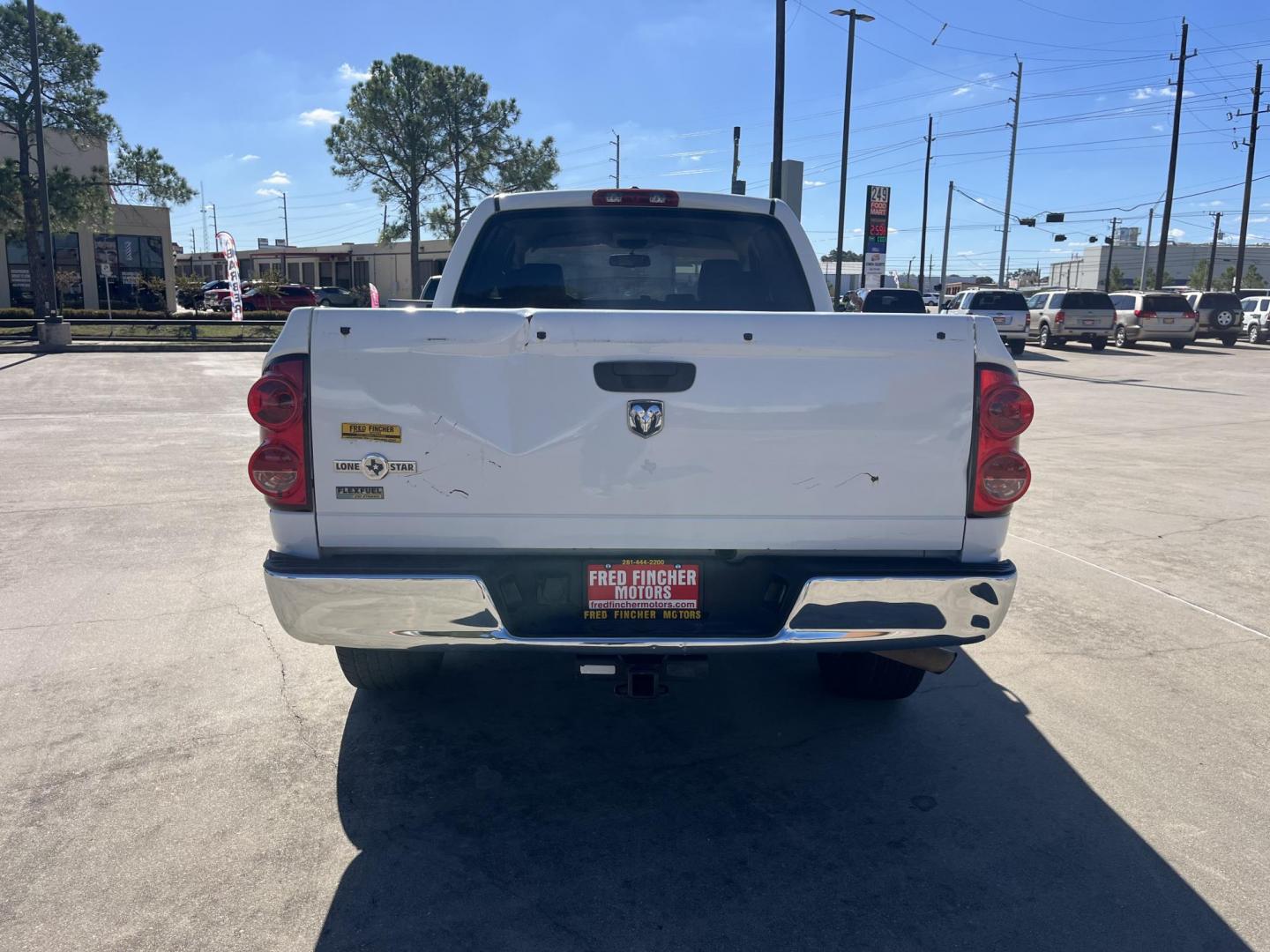 2008 white /black Dodge Ram 1500 (1D7HA18N08S) , Automatic transmission, located at 14700 Tomball Parkway 249, Houston, TX, 77086, (281) 444-2200, 29.928619, -95.504074 - Photo#5