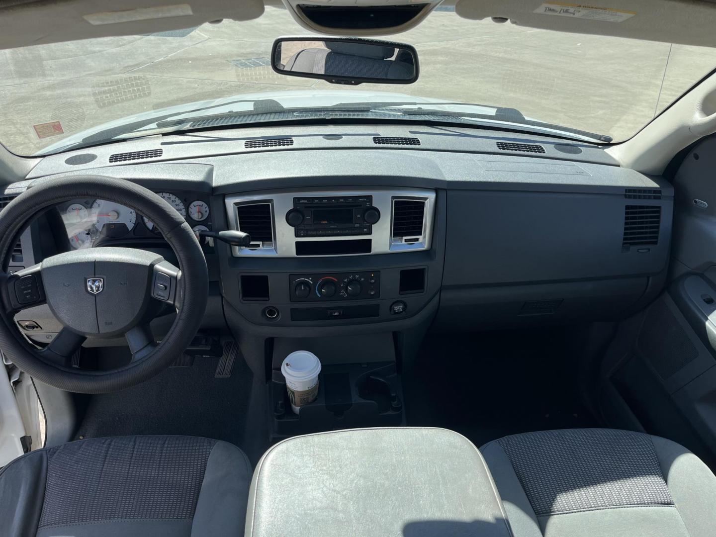 2008 white /black Dodge Ram 1500 (1D7HA18N08S) , Automatic transmission, located at 14700 Tomball Parkway 249, Houston, TX, 77086, (281) 444-2200, 29.928619, -95.504074 - Photo#10