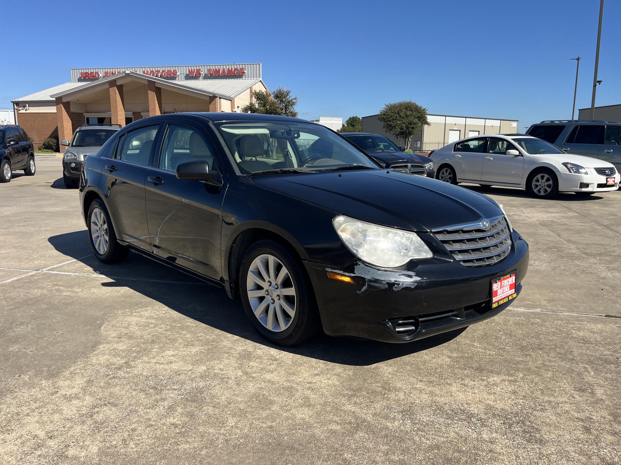 photo of 2010 Chrysler Sebring Sedan Limited
