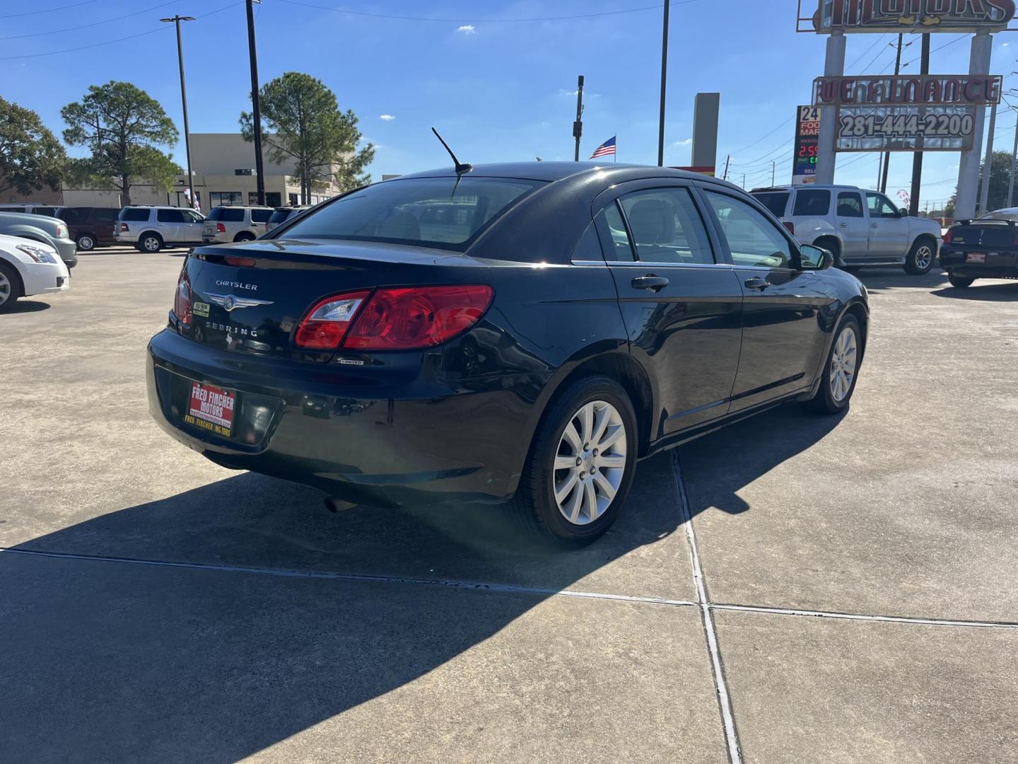 2010 Black /TAN Chrysler Sebring Sedan Limited (1C3CC5FB2AN) with an 2.4L L4 DOHC 16V engine, 4-Speed Automatic transmission, located at 14700 Tomball Parkway 249, Houston, TX, 77086, (281) 444-2200, 29.928619, -95.504074 - Photo#6