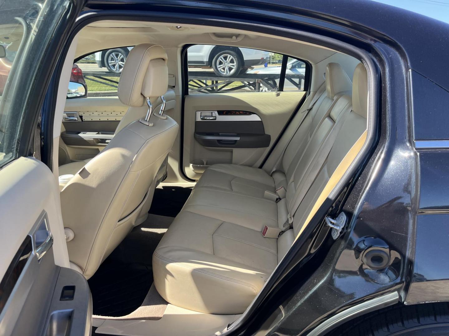 2010 Black /TAN Chrysler Sebring Sedan Limited (1C3CC5FB2AN) with an 2.4L L4 DOHC 16V engine, 4-Speed Automatic transmission, located at 14700 Tomball Parkway 249, Houston, TX, 77086, (281) 444-2200, 29.928619, -95.504074 - Photo#9