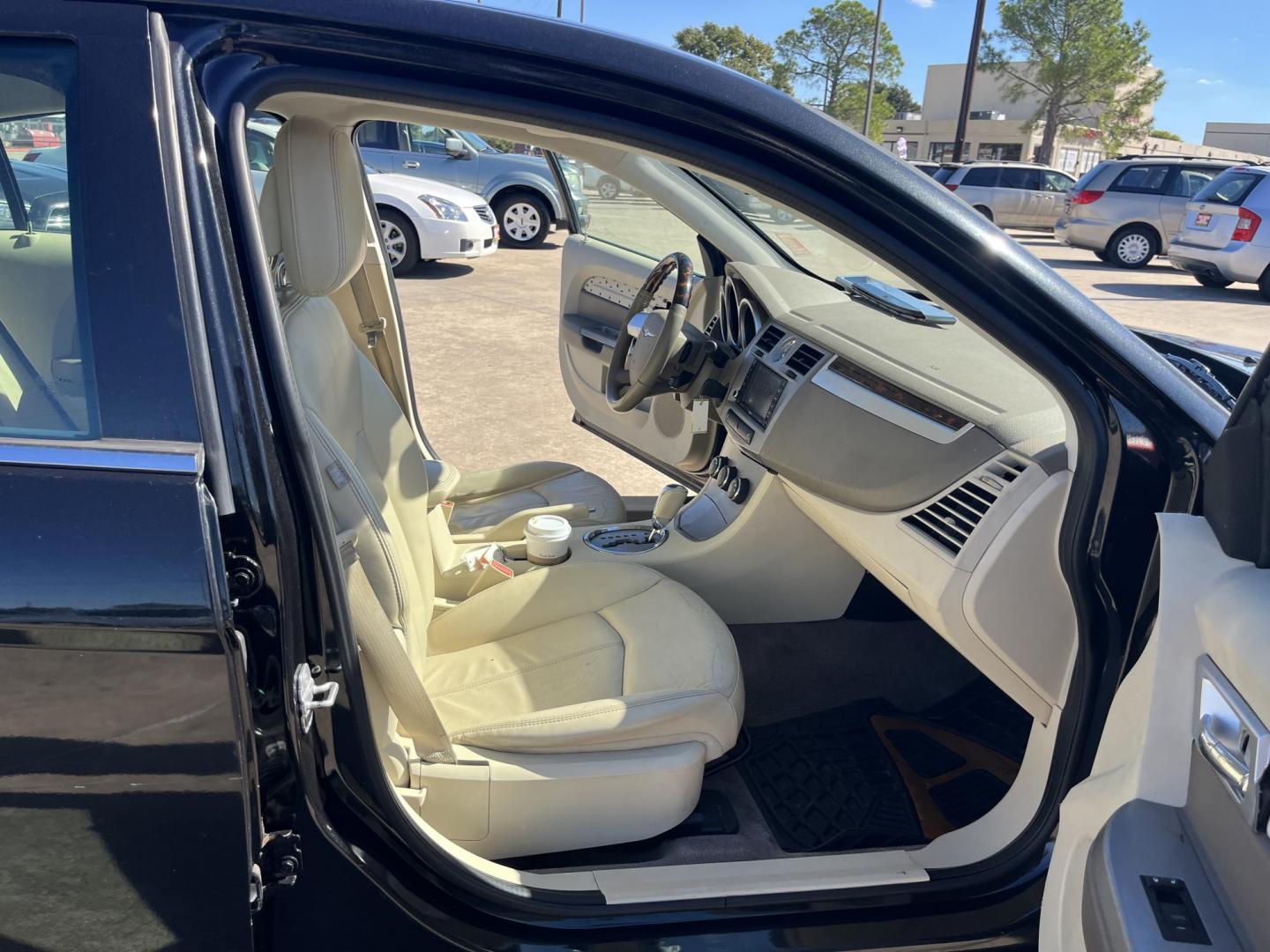 2010 Black /TAN Chrysler Sebring Sedan Limited (1C3CC5FB2AN) with an 2.4L L4 DOHC 16V engine, 4-Speed Automatic transmission, located at 14700 Tomball Parkway 249, Houston, TX, 77086, (281) 444-2200, 29.928619, -95.504074 - Photo#11