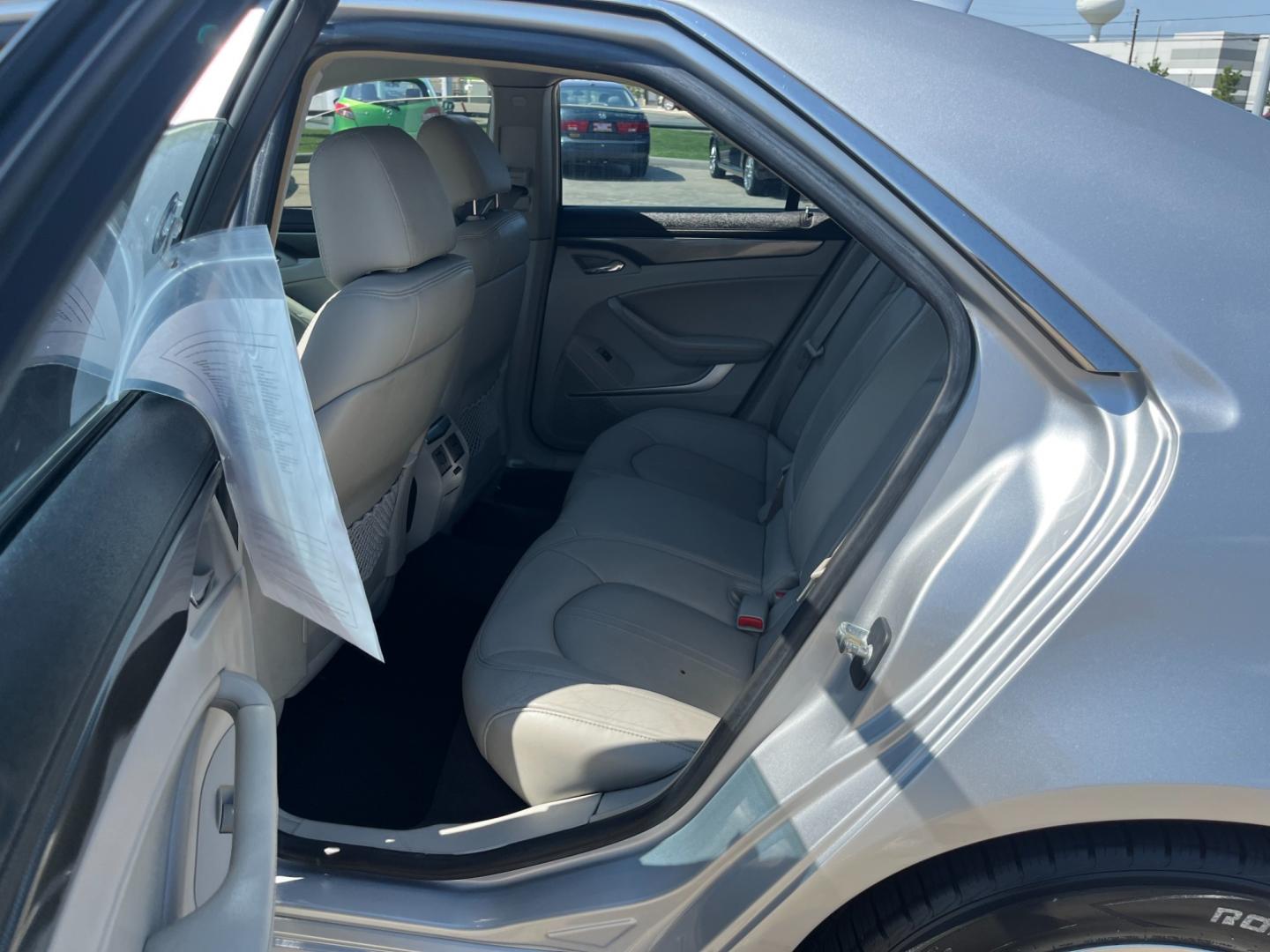 2009 SILVER /gray Cadillac CTS 3.6L SFI (1G6DF577990) with an 3.6L V6 DOHC 24V engine, 5-Speed Automatic transmission, located at 14700 Tomball Parkway 249, Houston, TX, 77086, (281) 444-2200, 29.928619, -95.504074 - Photo#9