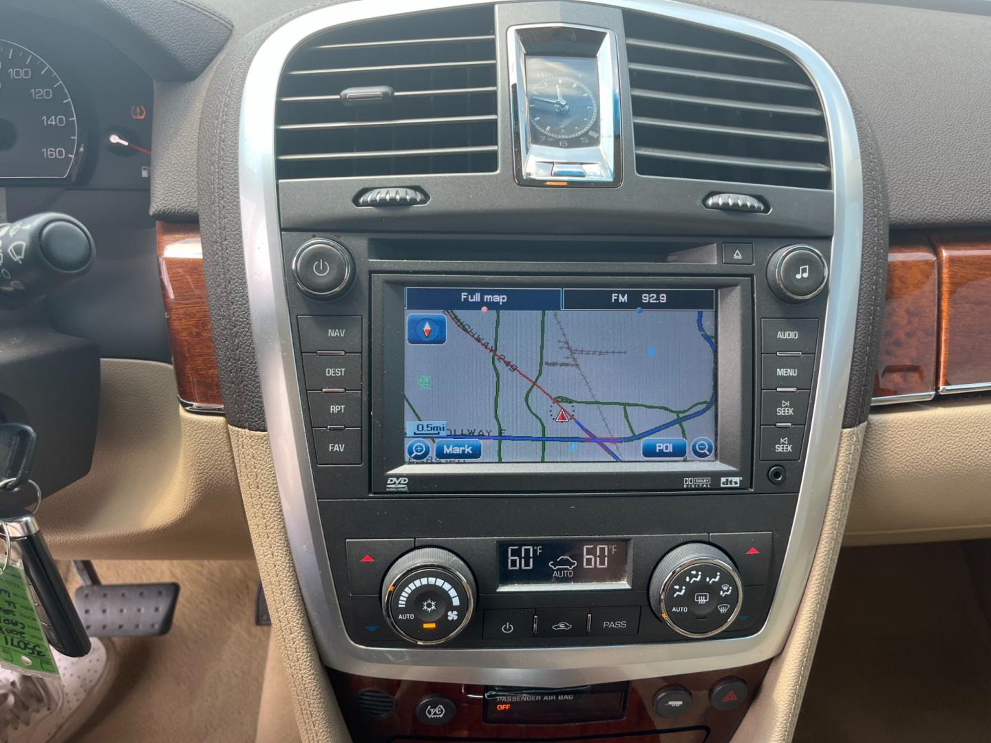 2008 white /TAN Cadillac SRX V6 (1GYEE637980) with an 3.6L V6 OHV 24V engine, 5-Speed Automatic Overdrive transmission, located at 14700 Tomball Parkway 249, Houston, TX, 77086, (281) 444-2200, 29.928619, -95.504074 - Photo#15