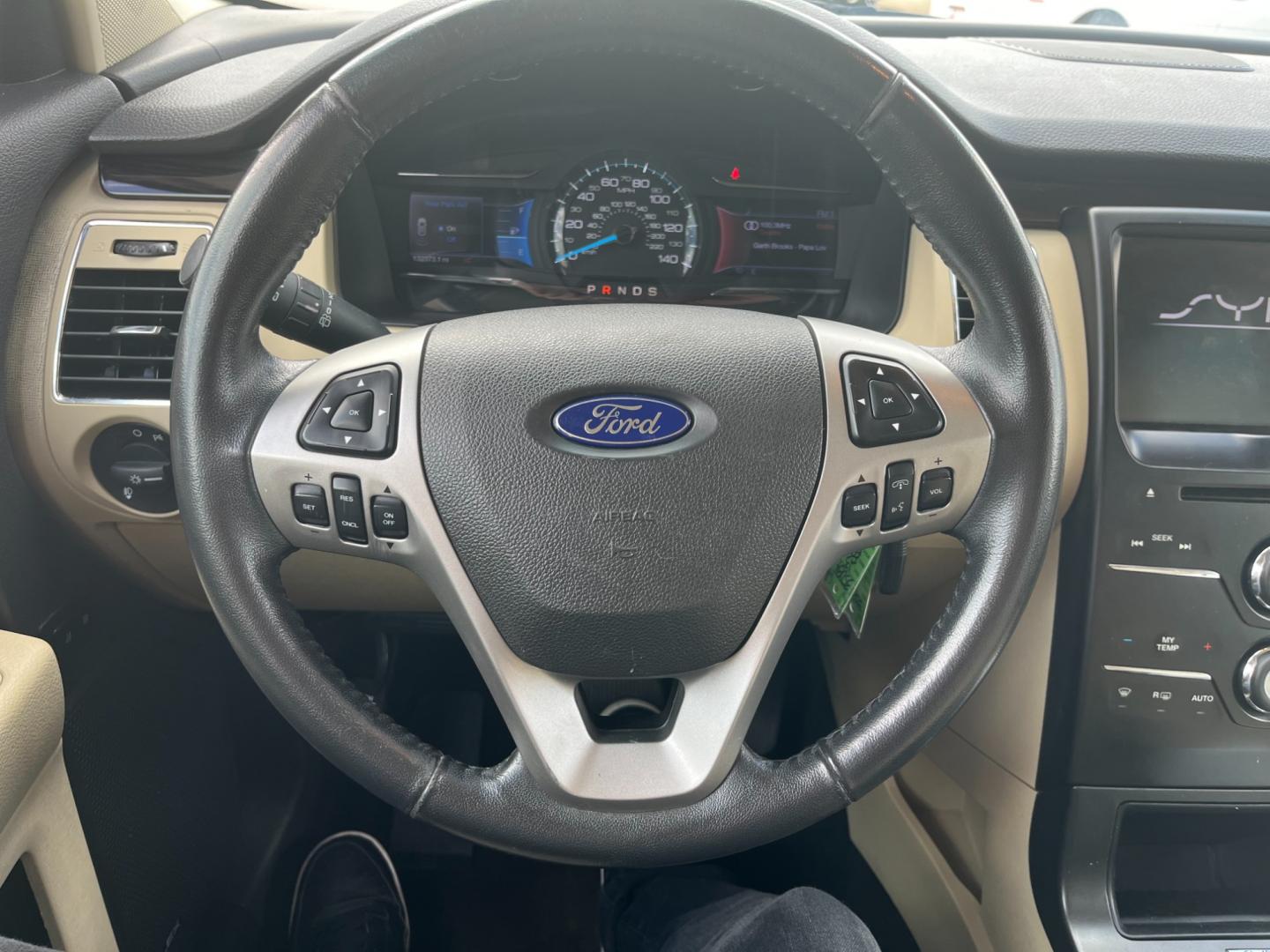 2013 Black /TAN Ford Flex (2FMGK5C87DB) , Automatic transmission, located at 14700 Tomball Parkway 249, Houston, TX, 77086, (281) 444-2200, 29.928619, -95.504074 - Photo#15