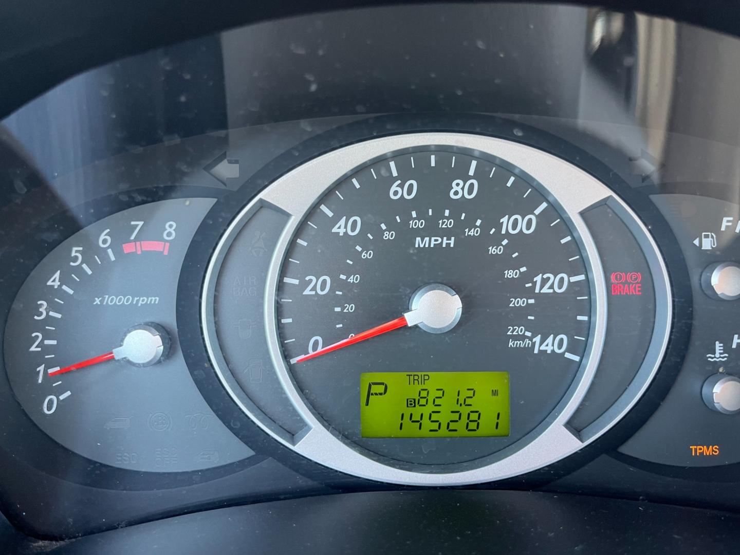 2008 white /black Hyundai Tucson GLS 2.0 2WD (KM8JM12B48U) with an 2.0L L4 DOHC 16V engine, Automatic transmission, located at 14700 Tomball Parkway 249, Houston, TX, 77086, (281) 444-2200, 29.928619, -95.504074 - Photo#17