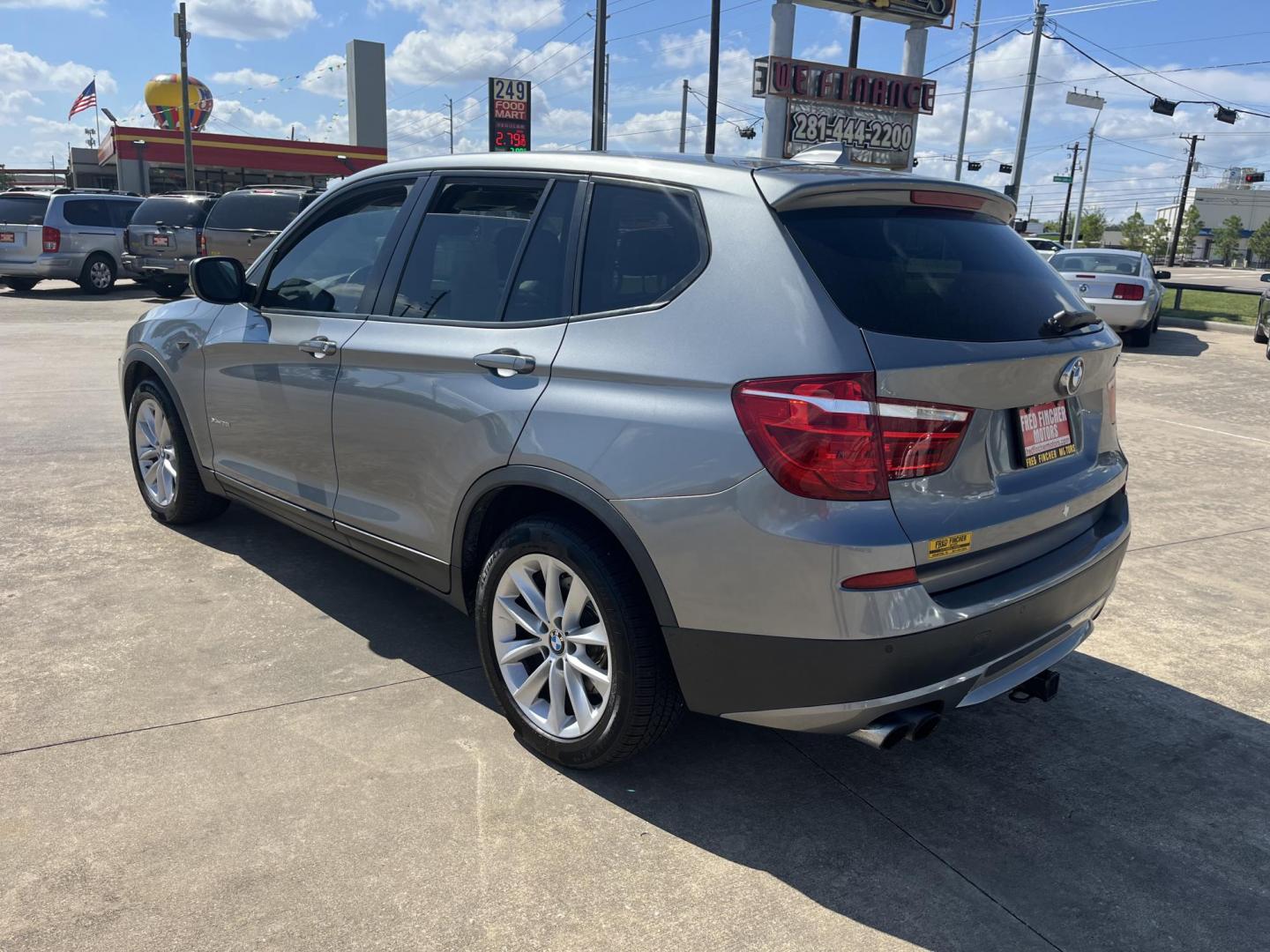 2013 BMW X3 xDrive28i (5UXWX9C55D0) with an 3.0L L6 DOHC 24V engine, 8-Speed Automatic transmission, located at 14700 Tomball Parkway 249, Houston, TX, 77086, (281) 444-2200, 29.928619, -95.504074 - Photo#4