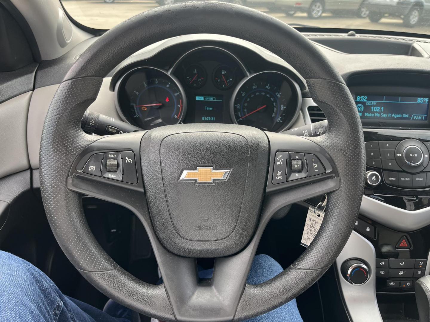 2014 Chevrolet Cruze LS Auto (1G1PA5SH5E7) with an 1.8L L4 DOHC 16V FFV engine, 6-Speed Automatic transmission, located at 14700 Tomball Parkway 249, Houston, TX, 77086, (281) 444-2200, 29.928619, -95.504074 - Photo#15