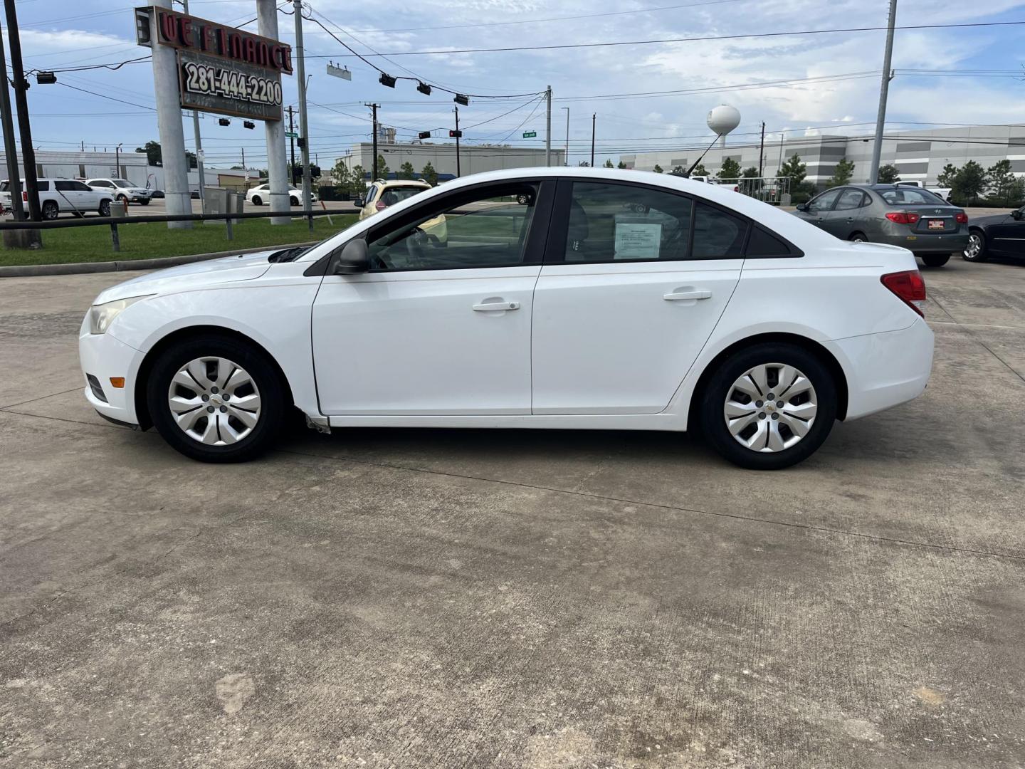 2014 Chevrolet Cruze LS Auto (1G1PA5SH5E7) with an 1.8L L4 DOHC 16V FFV engine, 6-Speed Automatic transmission, located at 14700 Tomball Parkway 249, Houston, TX, 77086, (281) 444-2200, 29.928619, -95.504074 - Photo#3