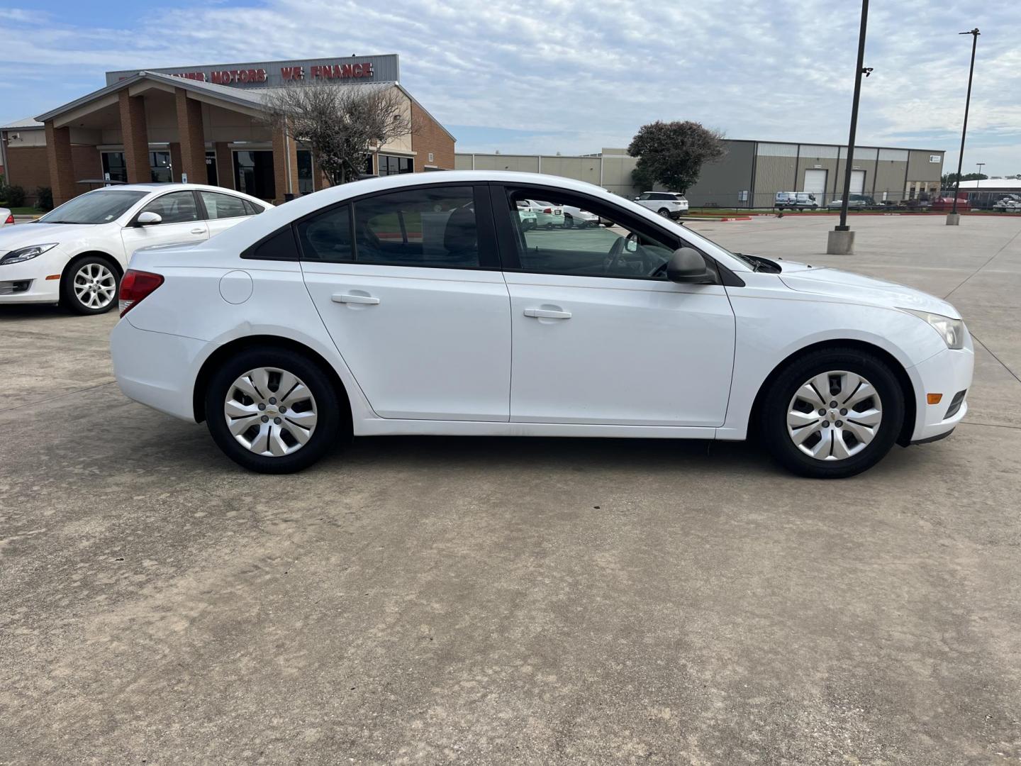 2014 Chevrolet Cruze LS Auto (1G1PA5SH5E7) with an 1.8L L4 DOHC 16V FFV engine, 6-Speed Automatic transmission, located at 14700 Tomball Parkway 249, Houston, TX, 77086, (281) 444-2200, 29.928619, -95.504074 - Photo#8