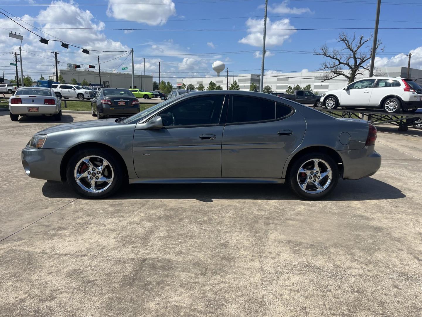 2004 Pontiac Grand Prix GTP (2G2WR524641) with an 3.8L V6 12V OHV engine, 4-Speed Automatic Overdrive transmission, located at 14700 Tomball Parkway 249, Houston, TX, 77086, (281) 444-2200, 29.928619, -95.504074 - Photo#1