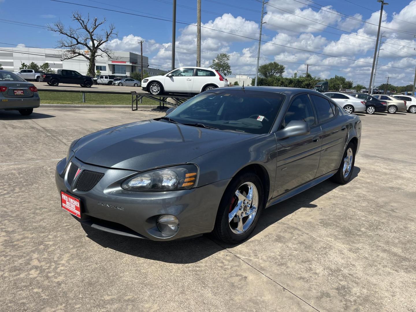 2004 Pontiac Grand Prix GTP (2G2WR524641) with an 3.8L V6 12V OHV engine, 4-Speed Automatic Overdrive transmission, located at 14700 Tomball Parkway 249, Houston, TX, 77086, (281) 444-2200, 29.928619, -95.504074 - Photo#2