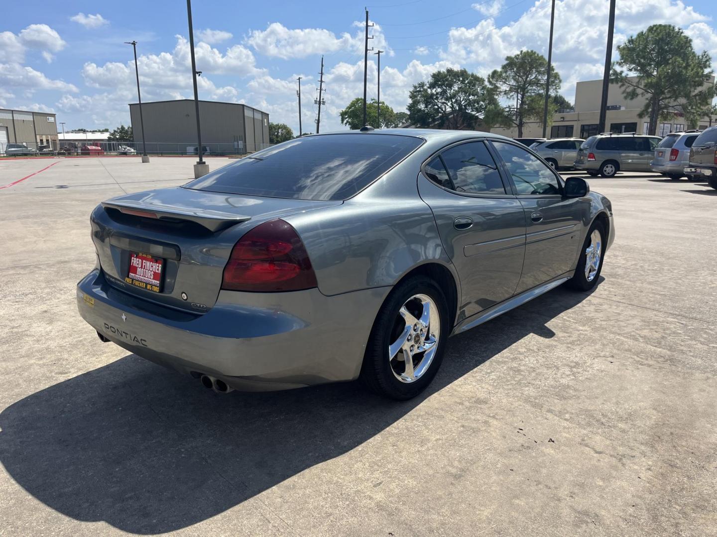 2004 Pontiac Grand Prix GTP (2G2WR524641) with an 3.8L V6 12V OHV engine, 4-Speed Automatic Overdrive transmission, located at 14700 Tomball Parkway 249, Houston, TX, 77086, (281) 444-2200, 29.928619, -95.504074 - Photo#7