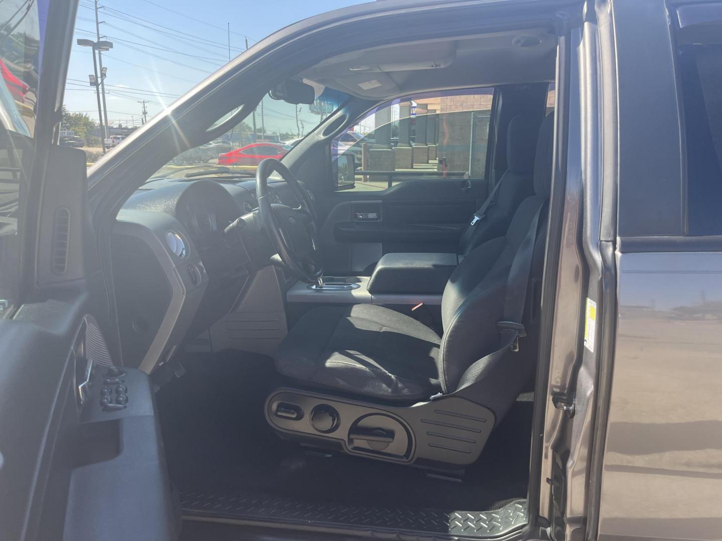 2008 Ford F-150 FX4 SuperCab (1FTPX14V78F) with an 5.4L V8 SOHC 24V FFV engine, 4-Speed Automatic Overdrive transmission, located at 14700 Tomball Parkway 249, Houston, TX, 77086, (281) 444-2200, 29.928619, -95.504074 - Photo#8