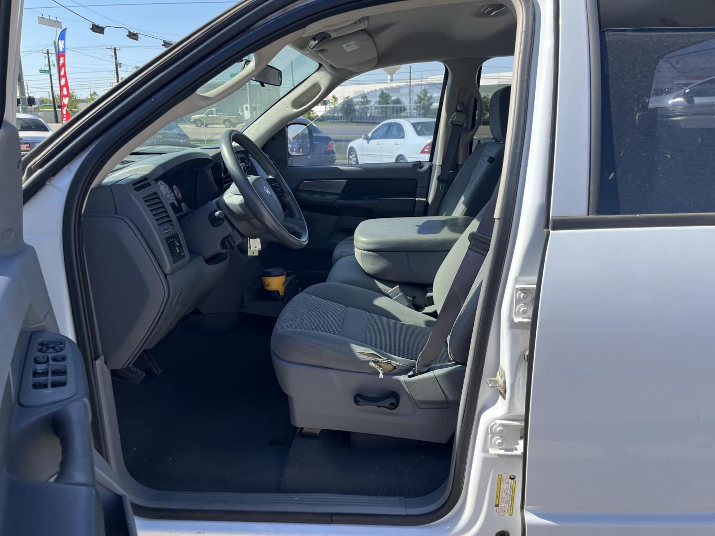 2007 Dodge Ram 1500 Laramie Quad Cab 2WD (1D7HA18P77S) with an 4.7L V8 SOHC 16V FFV engine, Automatic Overdrive transmission, located at 14700 Tomball Parkway 249, Houston, TX, 77086, (281) 444-2200, 29.928619, -95.504074 - Photo#7