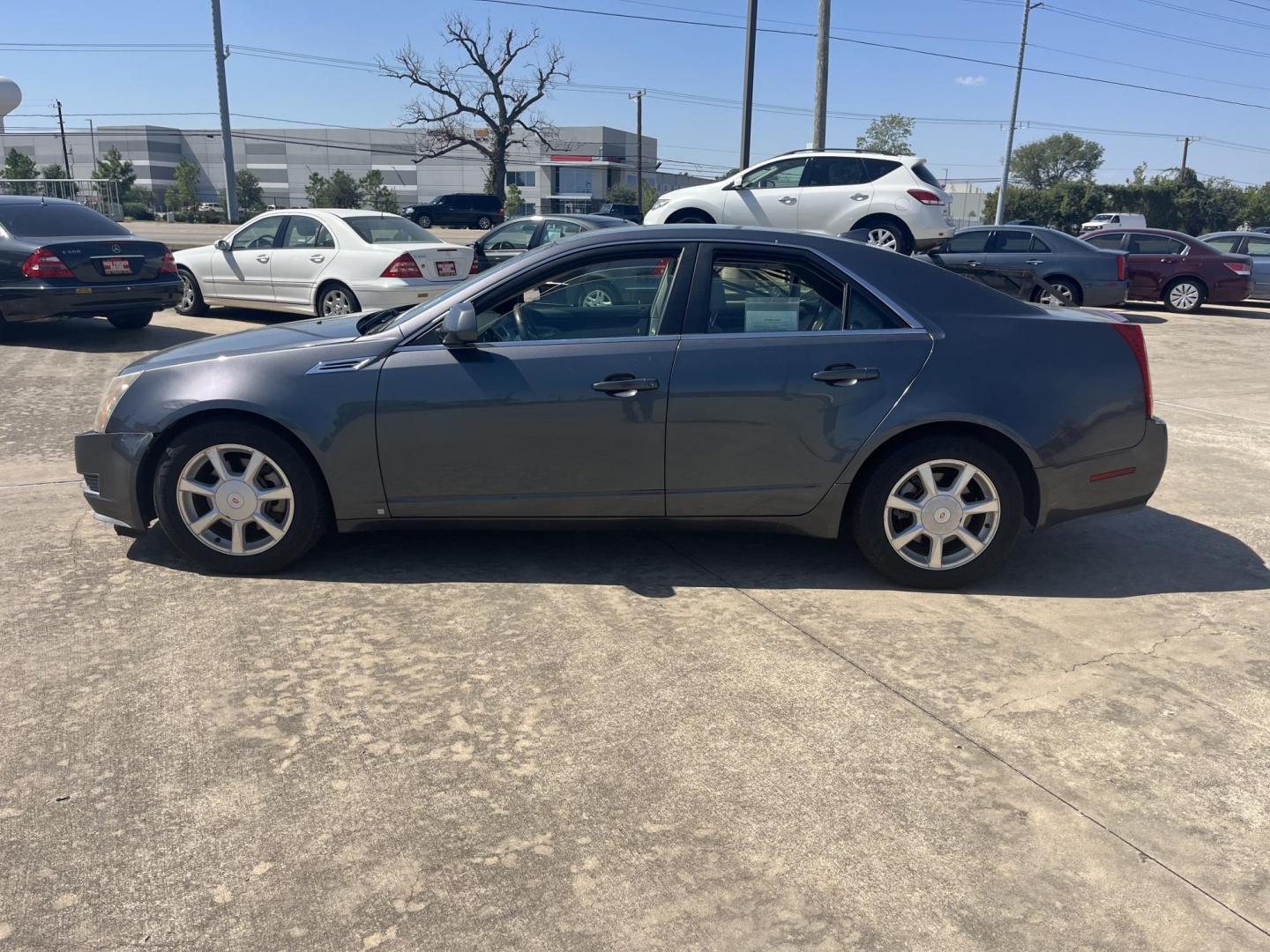 2009 Cadillac CTS 3.6L SFI with Navigation (1G6DJ577290) with an 3.6L V6 DOHC 24V engine, 5-Speed Automatic transmission, located at 14700 Tomball Parkway 249, Houston, TX, 77086, (281) 444-2200, 29.928619, -95.504074 - Photo#3