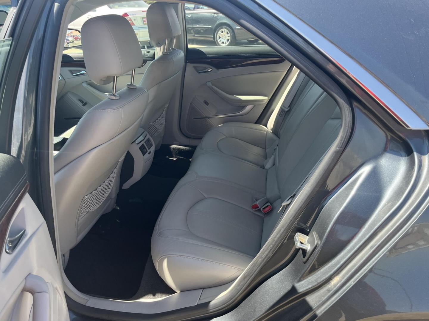 2009 Cadillac CTS 3.6L SFI with Navigation (1G6DJ577290) with an 3.6L V6 DOHC 24V engine, 5-Speed Automatic transmission, located at 14700 Tomball Parkway 249, Houston, TX, 77086, (281) 444-2200, 29.928619, -95.504074 - Photo#11