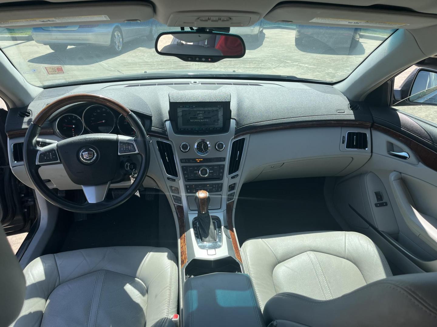 2009 Cadillac CTS 3.6L SFI with Navigation (1G6DJ577290) with an 3.6L V6 DOHC 24V engine, 5-Speed Automatic transmission, located at 14700 Tomball Parkway 249, Houston, TX, 77086, (281) 444-2200, 29.928619, -95.504074 - Photo#9