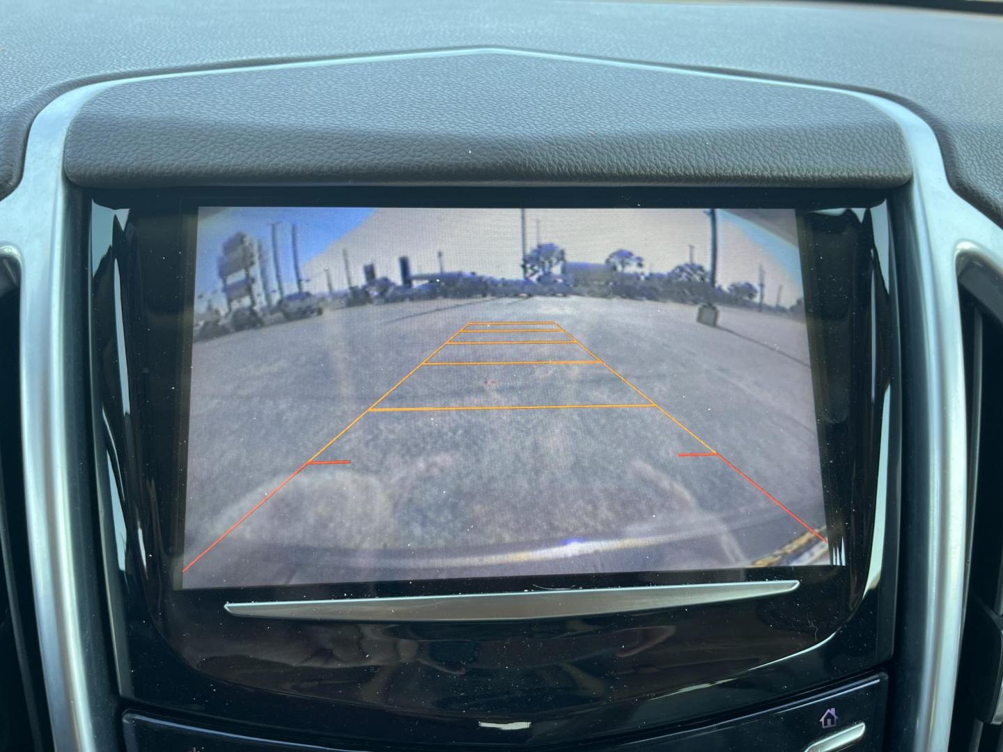 2014 Cadillac SRX Luxury Collection FWD (3GYFNBE30ES) with an 3.6L V6 DOHC 24V FFV engine, 6-Speed Automatic transmission, located at 14700 Tomball Parkway 249, Houston, TX, 77086, (281) 444-2200, 29.928619, -95.504074 - Photo#17