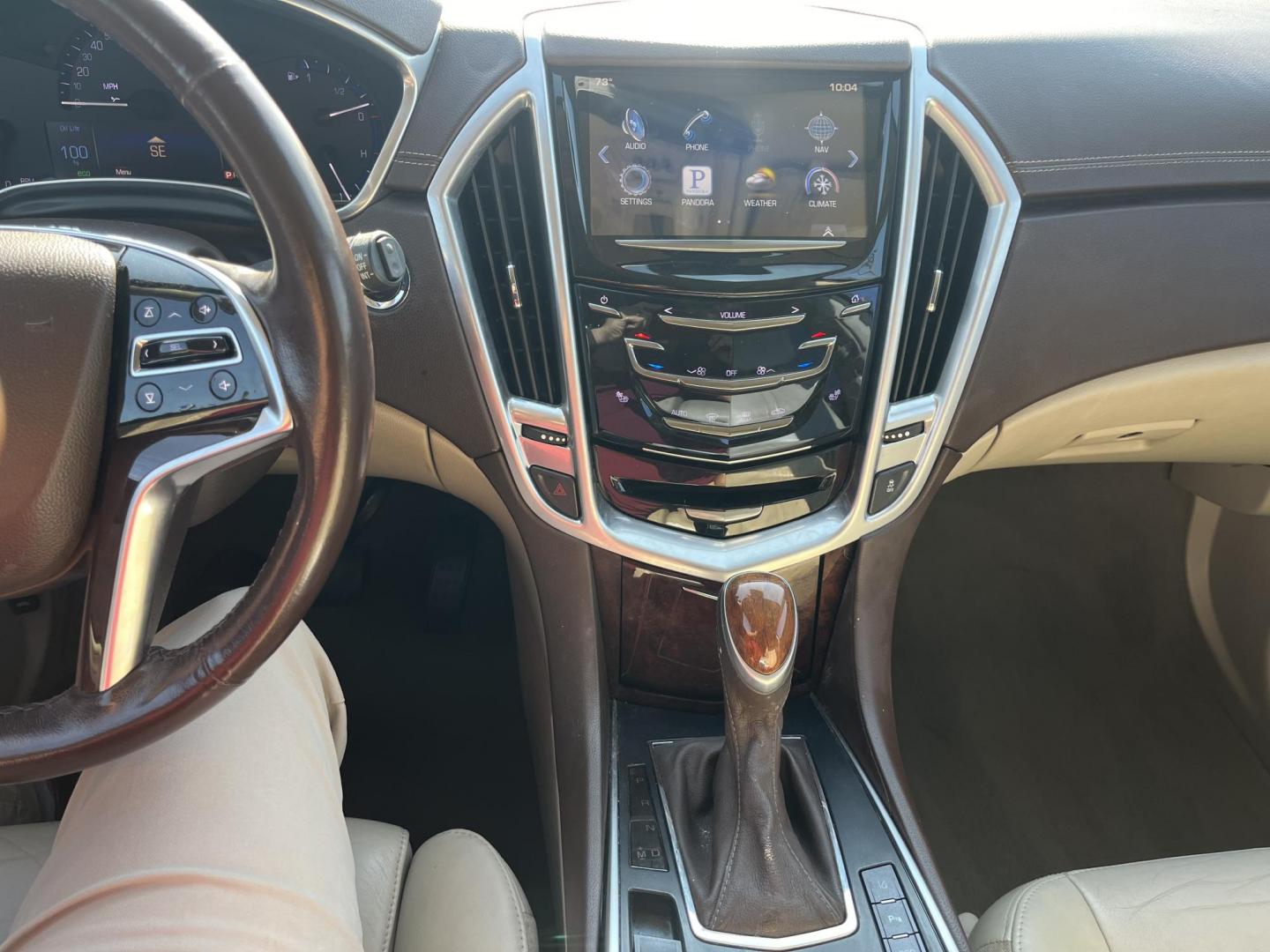 2014 Cadillac SRX Luxury Collection FWD (3GYFNBE30ES) with an 3.6L V6 DOHC 24V FFV engine, 6-Speed Automatic transmission, located at 14700 Tomball Parkway 249, Houston, TX, 77086, (281) 444-2200, 29.928619, -95.504074 - Photo#18