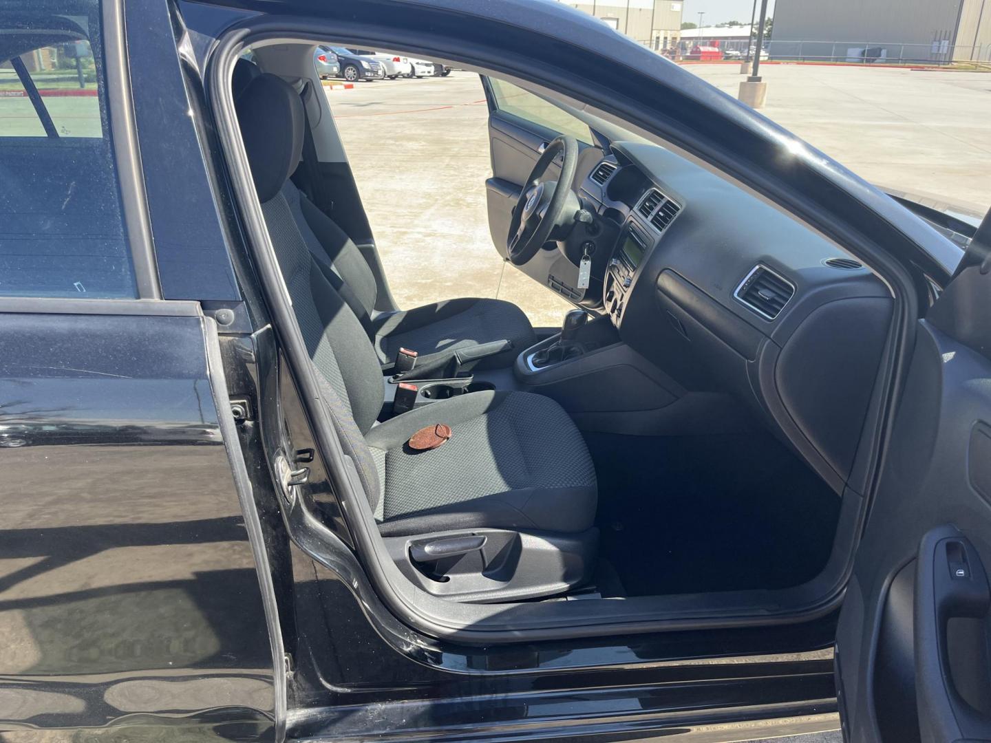 2013 Black /black Volkswagen Jetta S (3VW2K7AJ5DM) with an 2.0L L4 DOHC 20V engine, Automatic Overdrive transmission, located at 14700 Tomball Parkway 249, Houston, TX, 77086, (281) 444-2200, 29.928619, -95.504074 - Photo#11