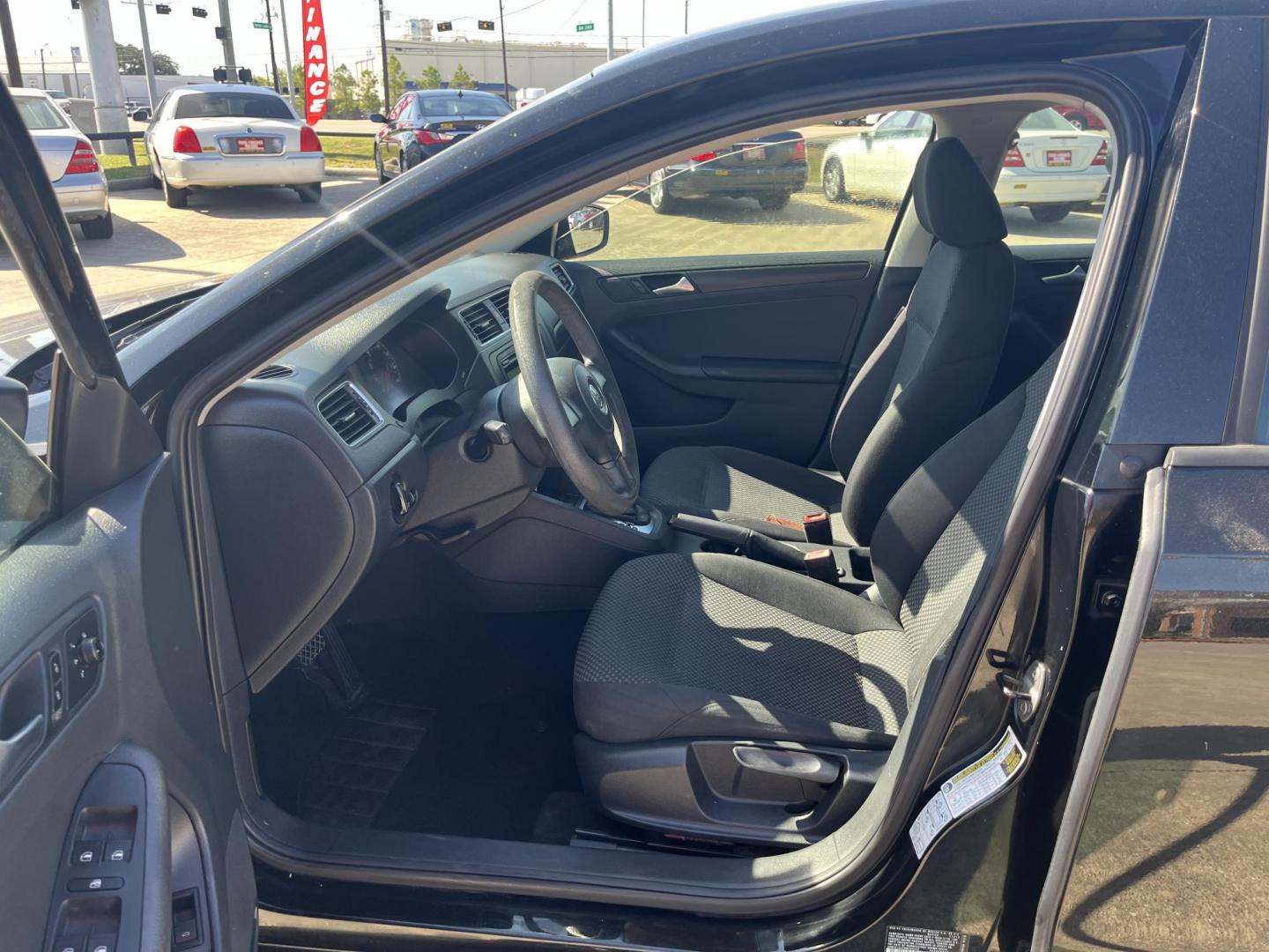 2013 Black /black Volkswagen Jetta S (3VW2K7AJ5DM) with an 2.0L L4 DOHC 20V engine, Automatic Overdrive transmission, located at 14700 Tomball Parkway 249, Houston, TX, 77086, (281) 444-2200, 29.928619, -95.504074 - Photo#8
