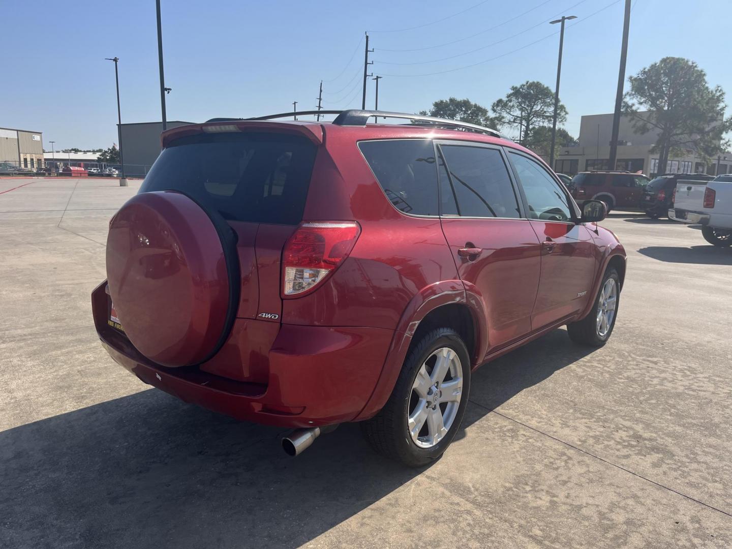 2007 red /gray Toyota RAV4 Sport V6 4WD (JTMBK32VX76) with an 3.5L V6 DOHC 24V engine, 5-Speed Automatic Overdrive transmission, located at 14700 Tomball Parkway 249, Houston, TX, 77086, (281) 444-2200, 29.928619, -95.504074 - Photo#4