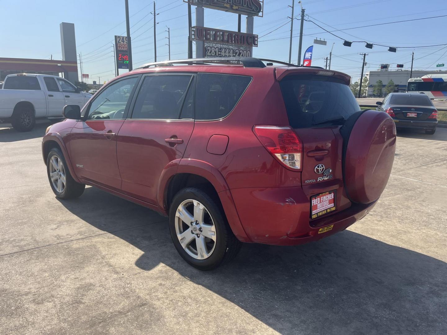 2007 red /gray Toyota RAV4 Sport V6 4WD (JTMBK32VX76) with an 3.5L V6 DOHC 24V engine, 5-Speed Automatic Overdrive transmission, located at 14700 Tomball Parkway 249, Houston, TX, 77086, (281) 444-2200, 29.928619, -95.504074 - Photo#5