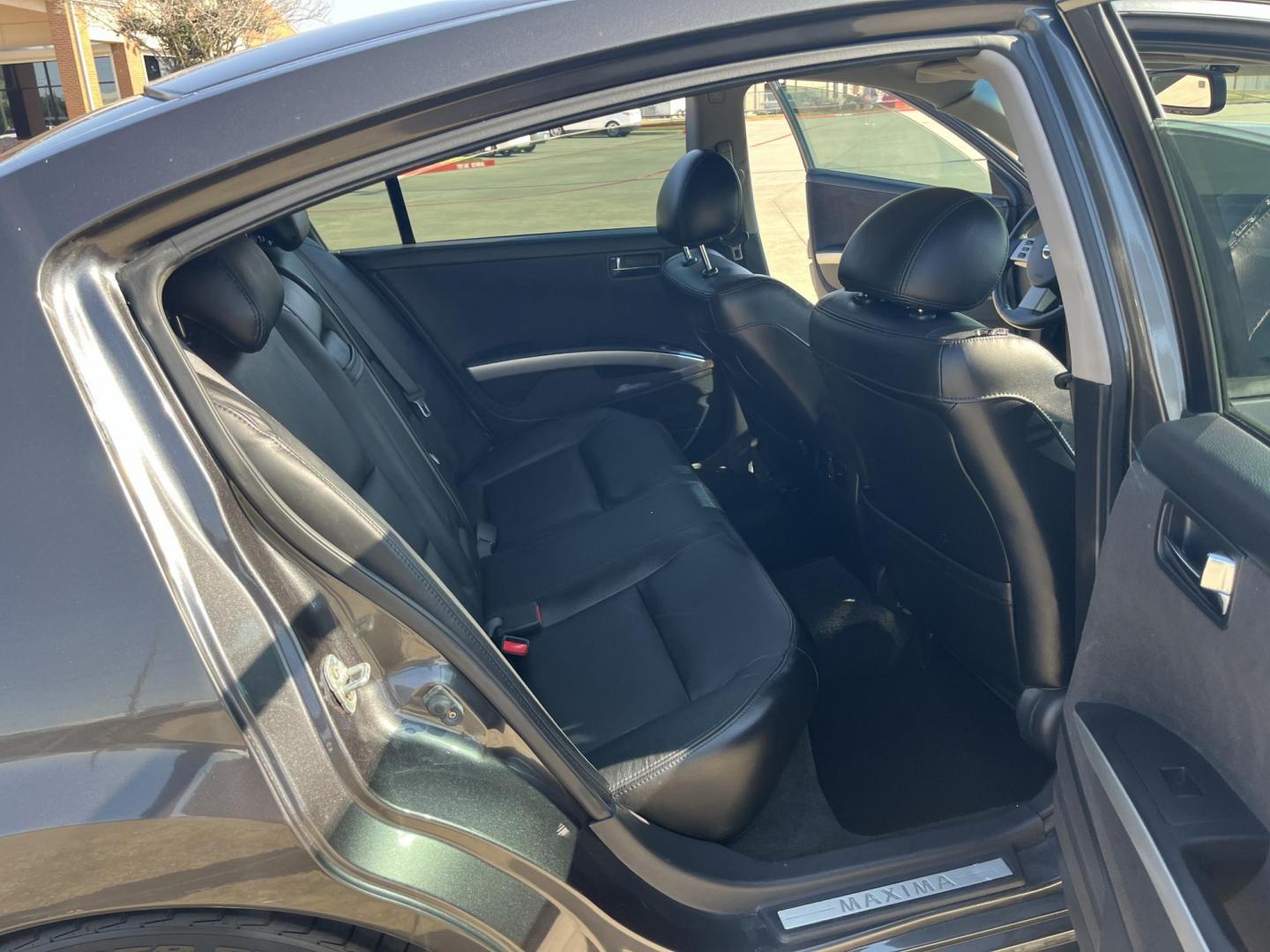 2006 GRAY /black Nissan Maxima SE (1N4BA41E86C) with an 3.5L V6 DOHC 24V engine, Automatic Overdrive transmission, located at 14700 Tomball Parkway 249, Houston, TX, 77086, (281) 444-2200, 29.928619, -95.504074 - Photo#12