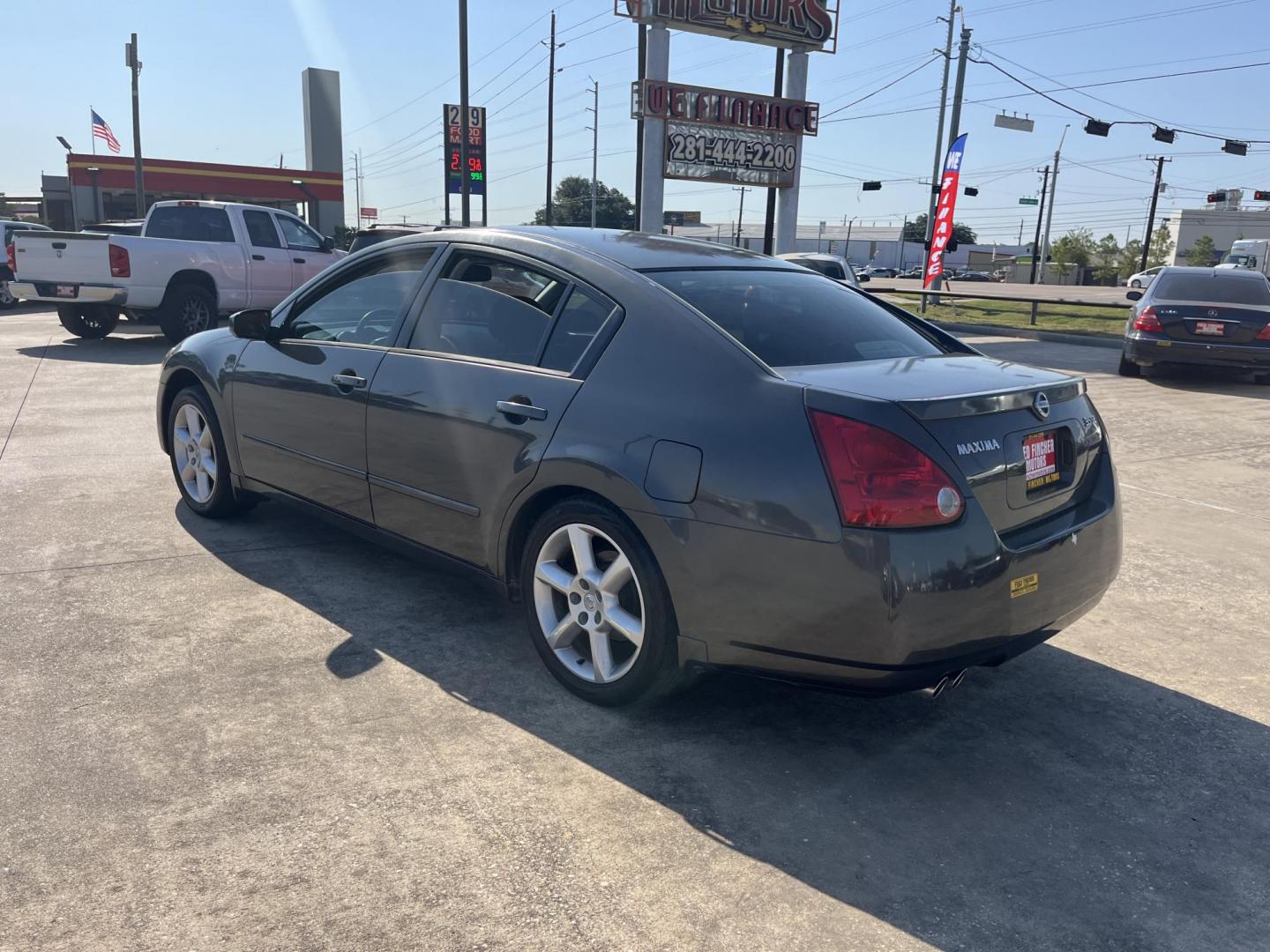 2006 GRAY /black Nissan Maxima SE (1N4BA41E86C) with an 3.5L V6 DOHC 24V engine, Automatic Overdrive transmission, located at 14700 Tomball Parkway 249, Houston, TX, 77086, (281) 444-2200, 29.928619, -95.504074 - Photo#4