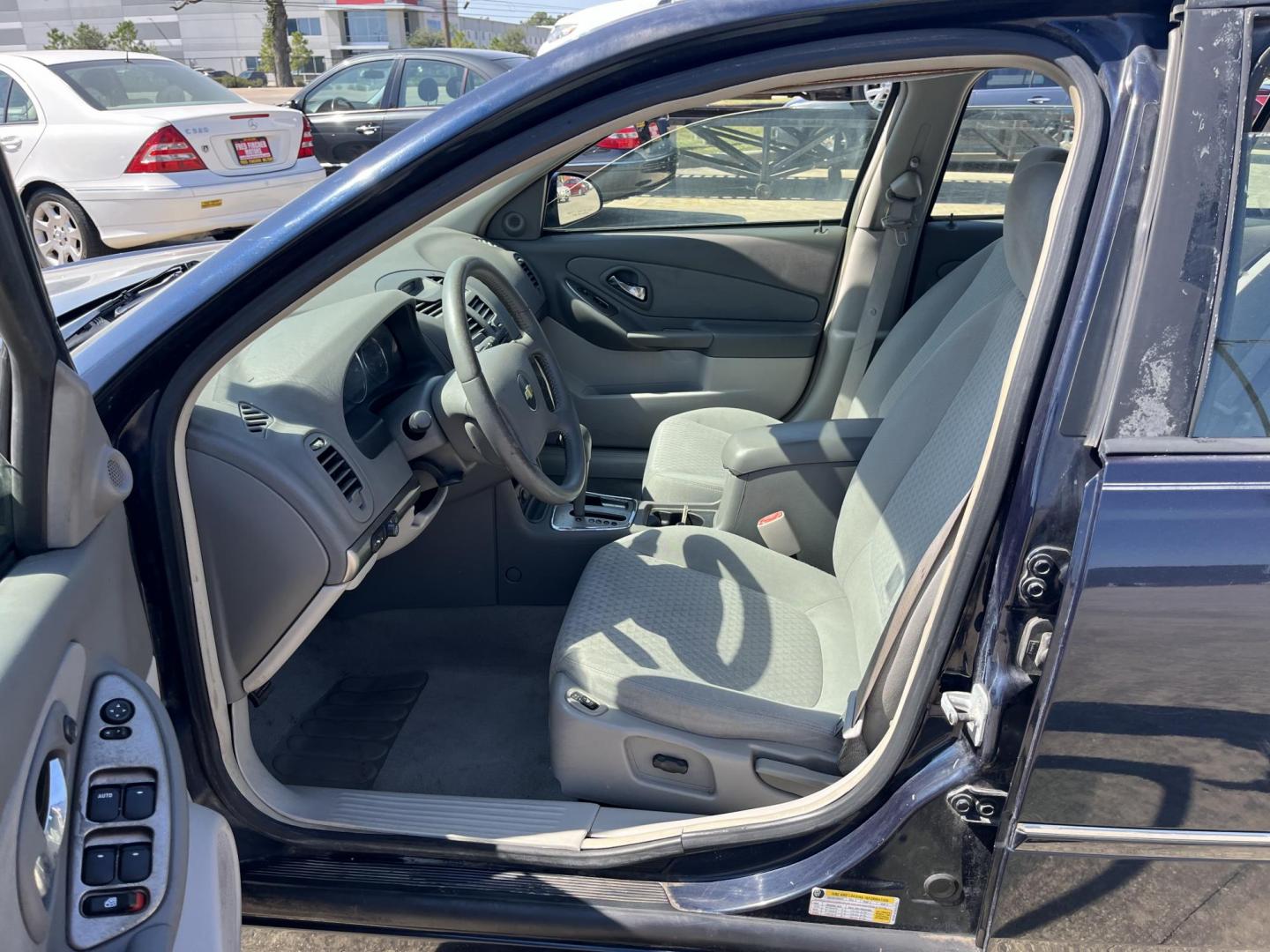 2007 Chevrolet Malibu LT2 (1G1ZT57N27F) with an 3.5L V6 OHV 12V engine, 4-Speed Automatic transmission, located at 14700 Tomball Parkway 249, Houston, TX, 77086, (281) 444-2200, 29.928619, -95.504074 - Photo#7