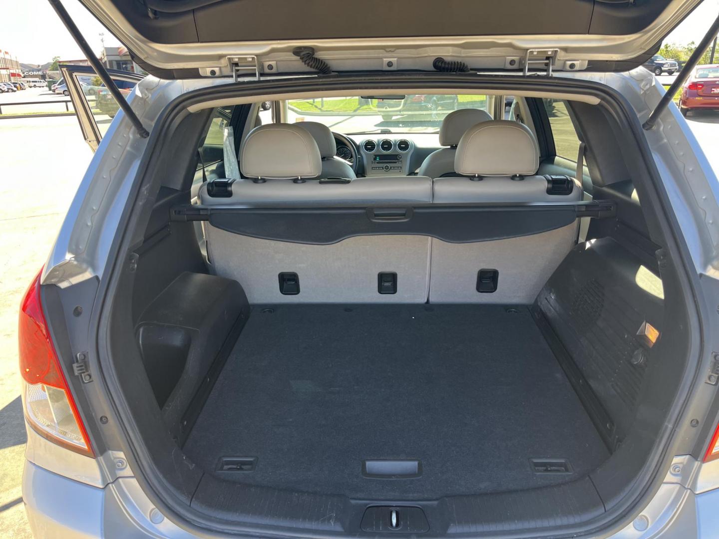 2012 SILVER /black Chevrolet Captiva Sport LTZ AWD (3GNFL4E51CS) with an 3.0L V6 DOHC 24V engine, 6-Speed Automatic transmission, located at 14700 Tomball Parkway 249, Houston, TX, 77086, (281) 444-2200, 29.928619, -95.504074 - Photo#13