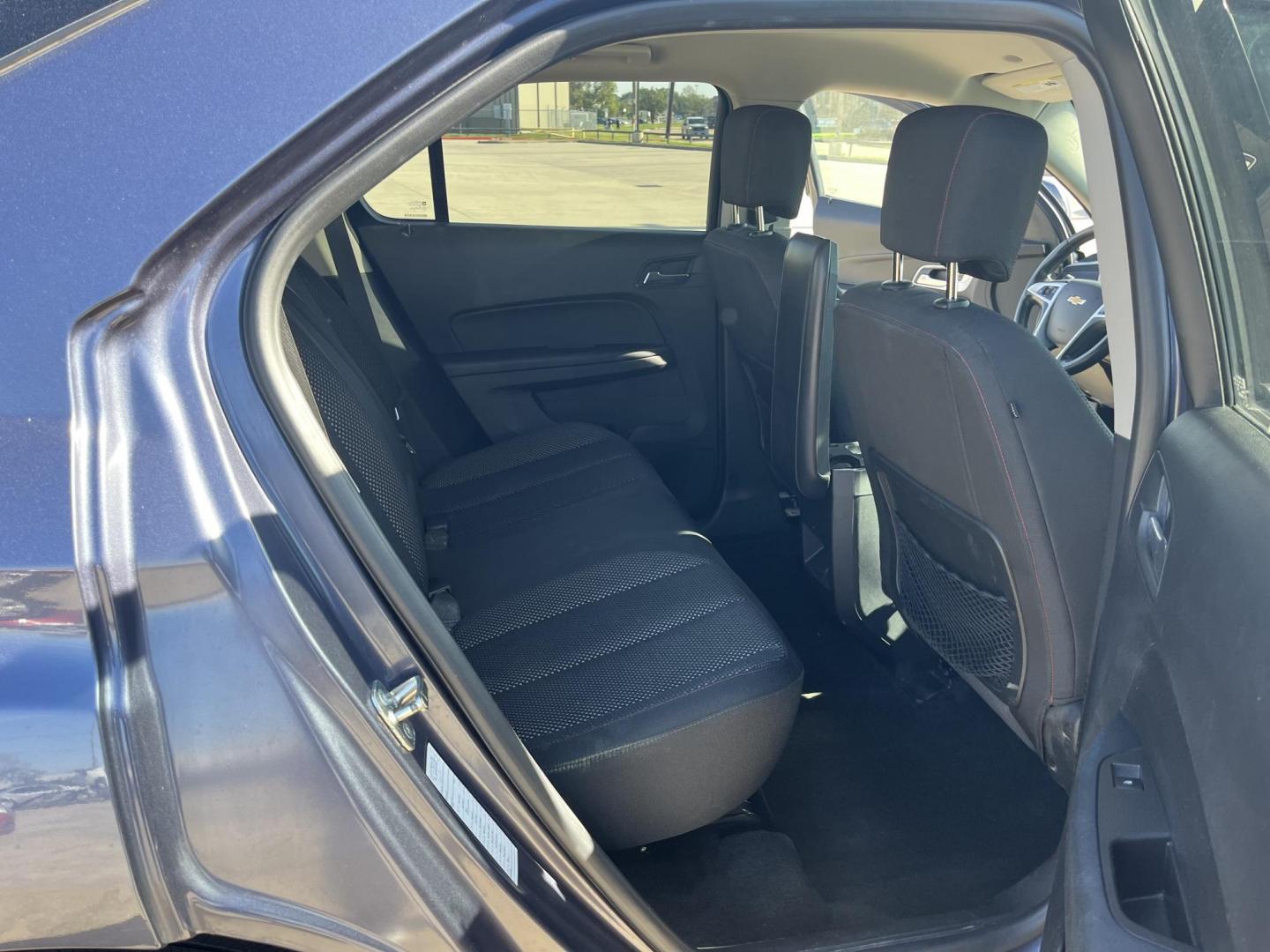2014 blue /black Chevrolet Equinox 1LT 2WD (2GNALBEK7E6) with an 2.4L L4 DOHC 16V engine, 6-Speed Automatic transmission, located at 14700 Tomball Parkway 249, Houston, TX, 77086, (281) 444-2200, 29.928619, -95.504074 - Photo#11
