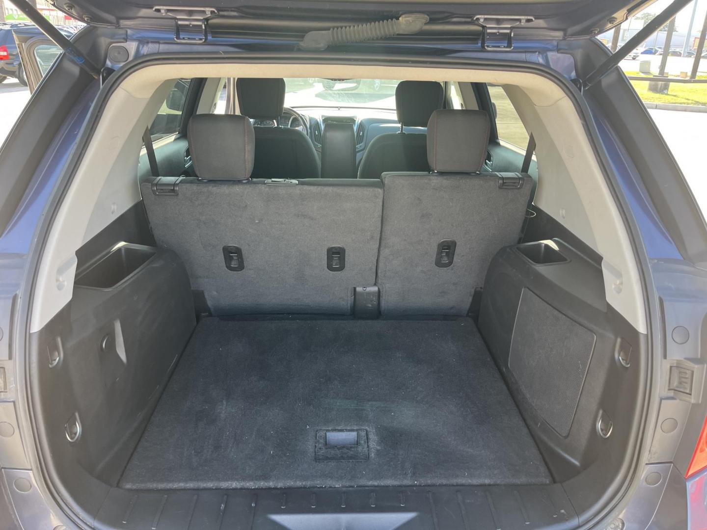 2014 blue /black Chevrolet Equinox 1LT 2WD (2GNALBEK7E6) with an 2.4L L4 DOHC 16V engine, 6-Speed Automatic transmission, located at 14700 Tomball Parkway 249, Houston, TX, 77086, (281) 444-2200, 29.928619, -95.504074 - Photo#12