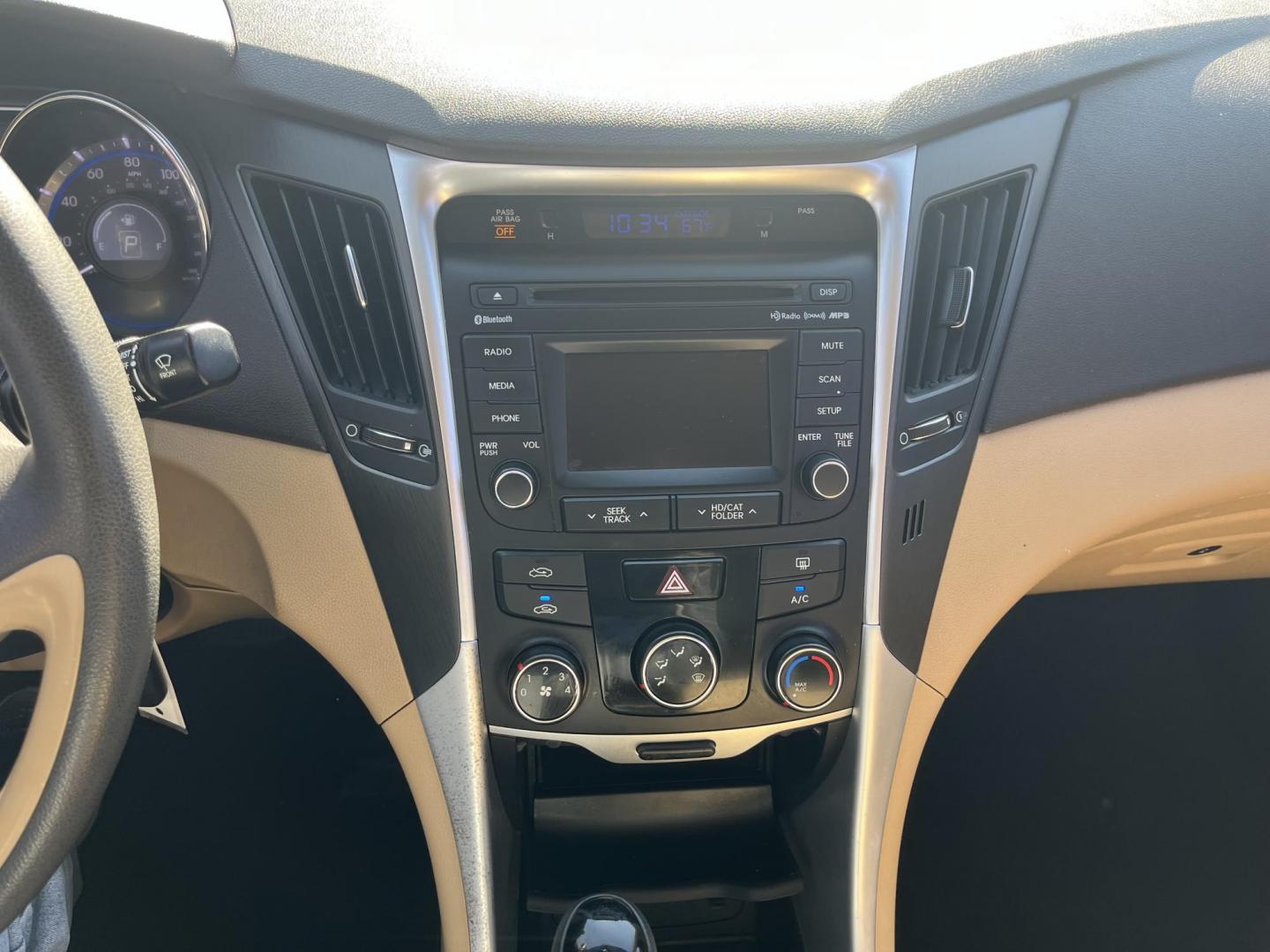 2014 red /TAN Hyundai Sonata GLS (5NPEB4AC5EH) with an 2.4L L4 DOHC 16V engine, 6-Speed Automatic transmission, located at 14700 Tomball Parkway 249, Houston, TX, 77086, (281) 444-2200, 29.928619, -95.504074 - Photo#14