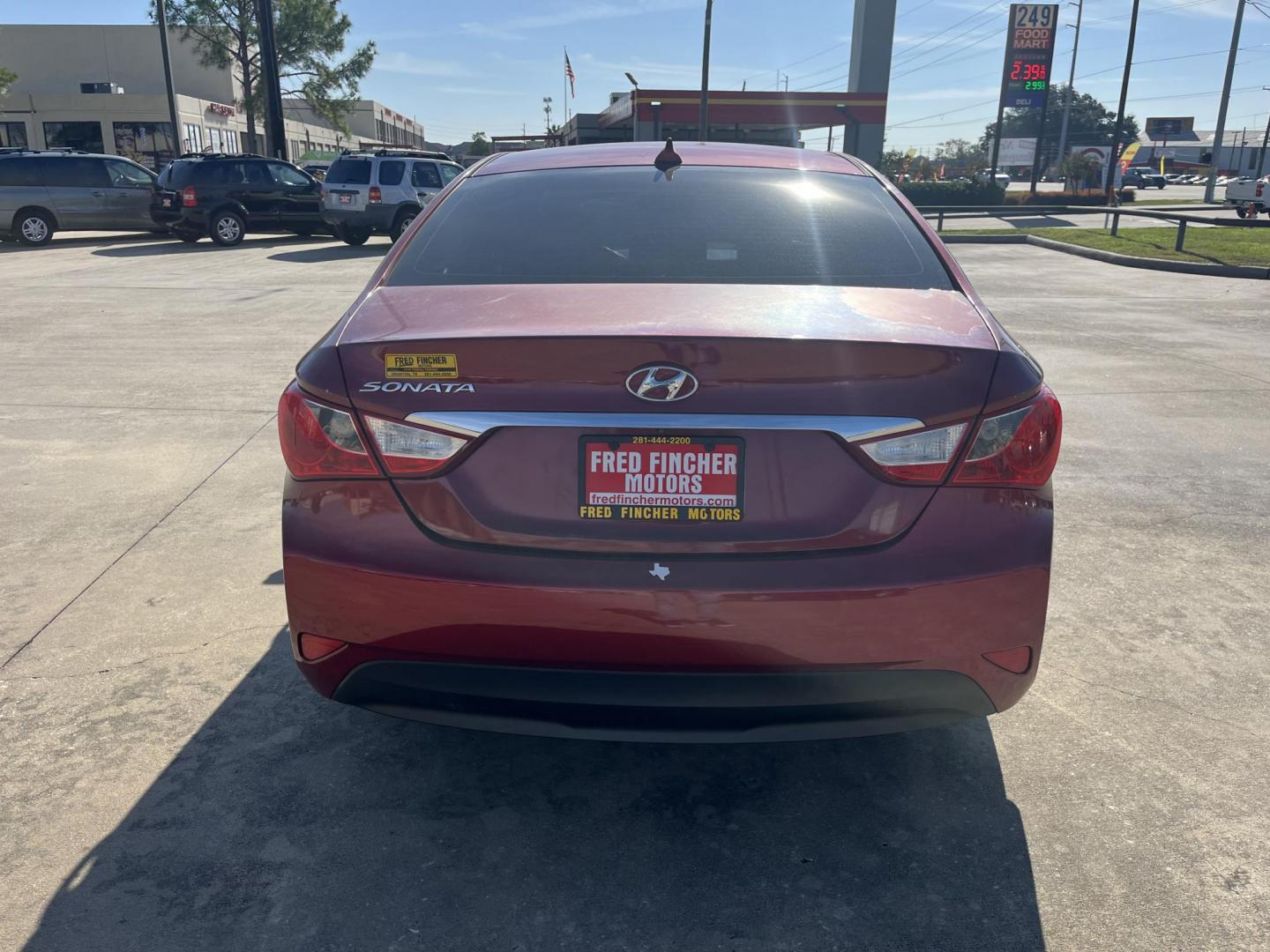 2014 red /TAN Hyundai Sonata GLS (5NPEB4AC5EH) with an 2.4L L4 DOHC 16V engine, 6-Speed Automatic transmission, located at 14700 Tomball Parkway 249, Houston, TX, 77086, (281) 444-2200, 29.928619, -95.504074 - Photo#4