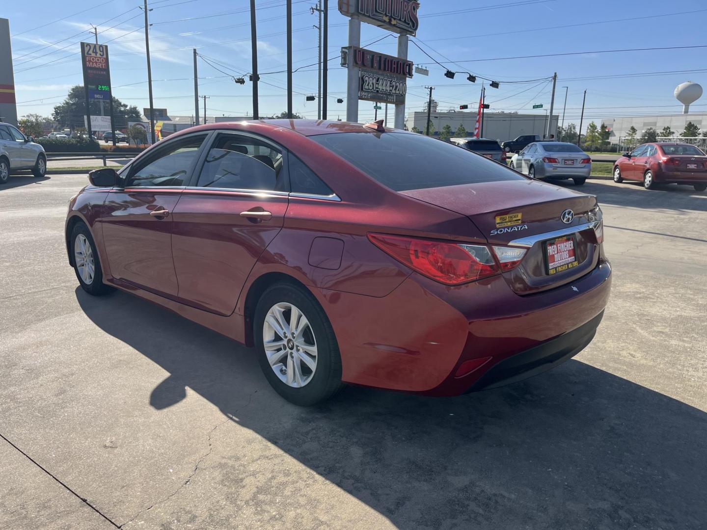 2014 red /TAN Hyundai Sonata GLS (5NPEB4AC5EH) with an 2.4L L4 DOHC 16V engine, 6-Speed Automatic transmission, located at 14700 Tomball Parkway 249, Houston, TX, 77086, (281) 444-2200, 29.928619, -95.504074 - Photo#8