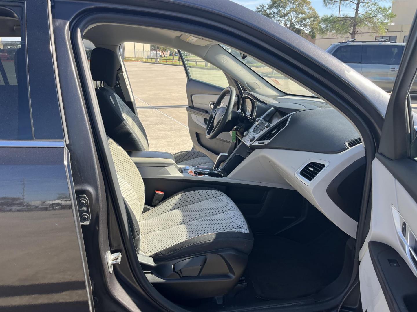 2013 black /black GMC Terrain SLE1 FWD (2GKALMEK4D6) with an 2.4L L4 DOHC 16V FFV engine, 6-Speed Automatic transmission, located at 14700 Tomball Parkway 249, Houston, TX, 77086, (281) 444-2200, 29.928619, -95.504074 - Photo#11