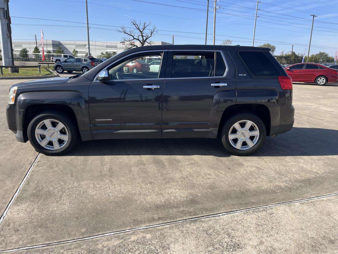 2013 black /black GMC Terrain SLE1 FWD (2GKALMEK4D6) with an 2.4L L4 DOHC 16V FFV engine, 6-Speed Automatic transmission, located at 14700 Tomball Parkway 249, Houston, TX, 77086, (281) 444-2200, 29.928619, -95.504074 - Photo#3